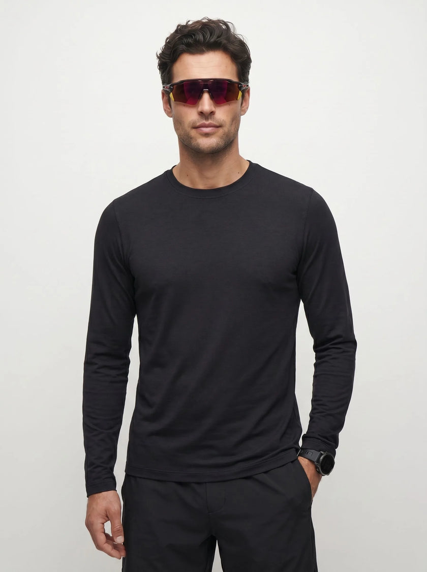 BVM TP TEE 008 BLK 03 half body front
